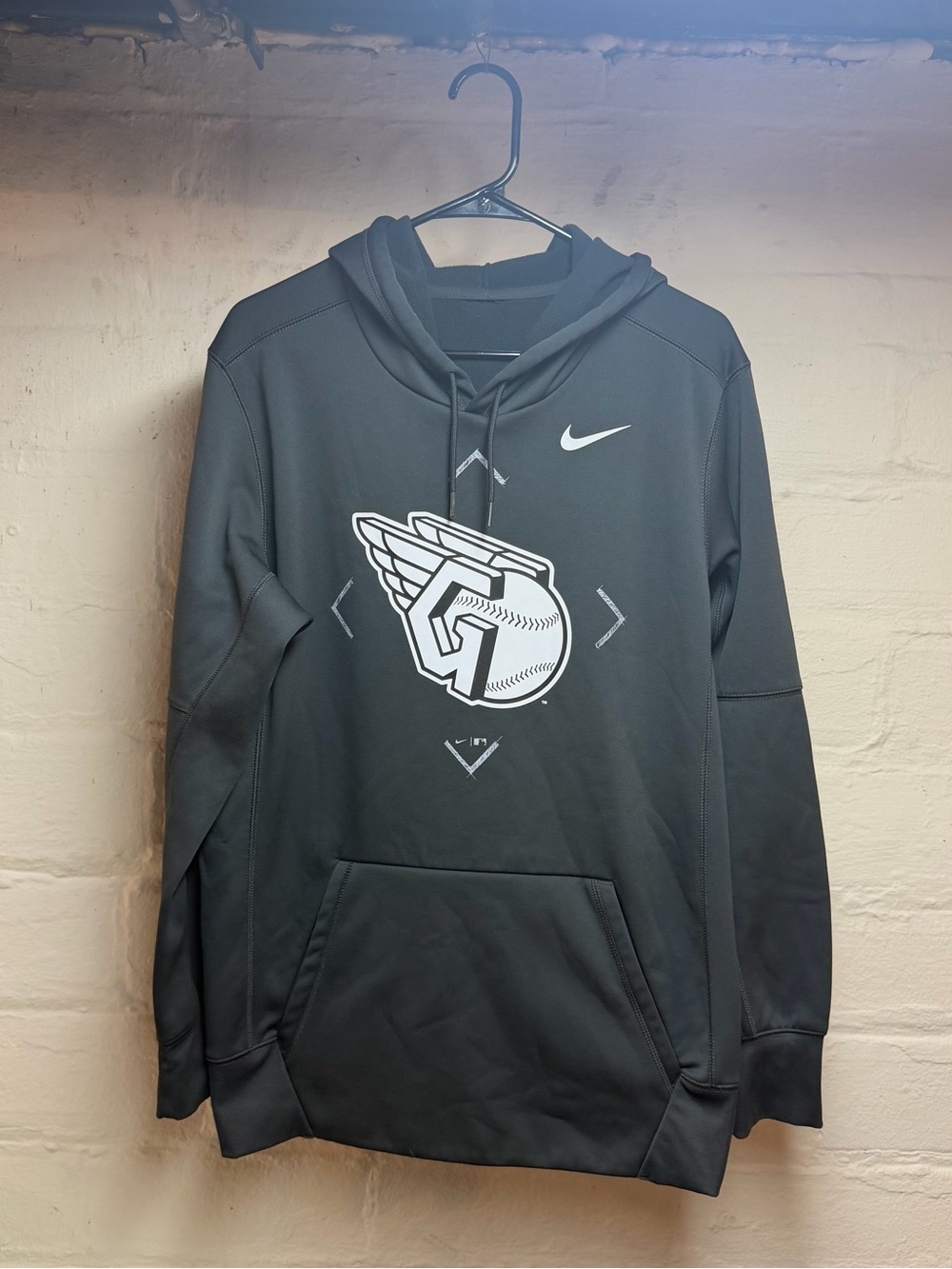 Nike Men’s Black Cleveland Guardians Graphic Baseball Hoodie